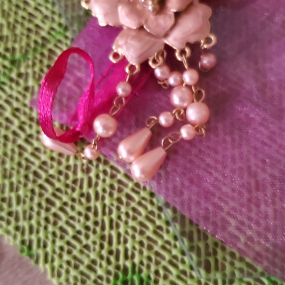 Necklace - Picture 2 of 7